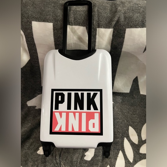 VS PINK RARE HTF 2018 HARD PLASTIC SHELL BLACK/WHITE LOGO ROLLING SUITCASE. - Picture 4 of 16